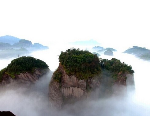 桂林、漓江+厦门、武夷山、鼓浪屿4飞双卧11日游