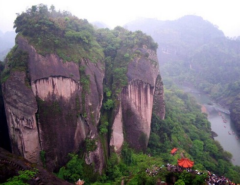 厦门、鼓浪屿、武夷山+昆大丽版纳“常规游”四飞16日