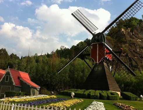 品质团-昆明、石林、大理、丽江、版纳双飞10日游