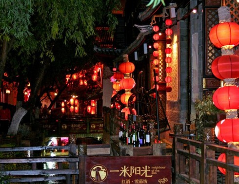 重庆、丽江、大理、昆明、版纳4飞9日游（独立成团）