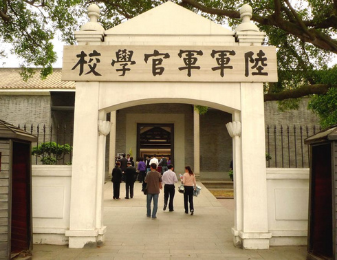 最美线路【厦门+广深珠】4飞9日游，新疆天天发团