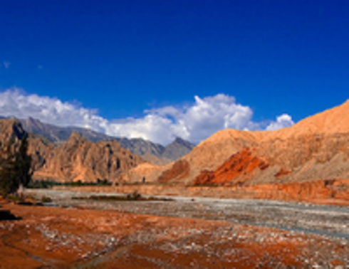 10月南疆经典游玩路线卡拉库里湖、喀什民俗风情（市内）双卧4日游，天天发团，新疆旅行社最受好评